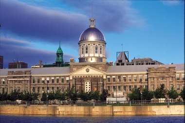 Marché Bonsecours – Old Montréal and Old Port (le photographe masqué © www.vieux.montreal.qc.ca. All Rights Reserved.)