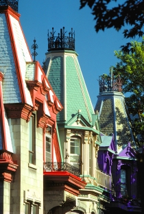 Montreal architecture (St-Jacques, Pierre © Canadian Tourism Commission; St-Jacques, P. Tourisme Montréal. All Rights Reserved.)