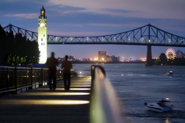 Cheiul Vechiului-Port din Montreal (Lamoureux, Patrice © Mattera, Marie-Reine. OP: Tourisme Montréal Toate drepturile rezervate)